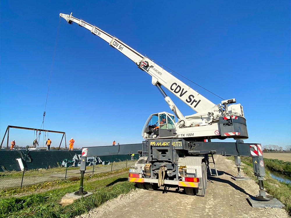 autogru marchetti a lavoro